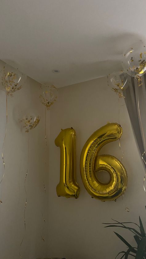 Golden Sweet Sixteen Birthday, 16 Golden Birthday Ideas, 16 Bday Balloons, Gold 16 Balloons, Sweet 16 Decorations Gold, 16 Balloons Aesthetic, Golden Sweet 16 Ideas, 16 Balloons Number, Sweet 16 Golden Birthday Ideas