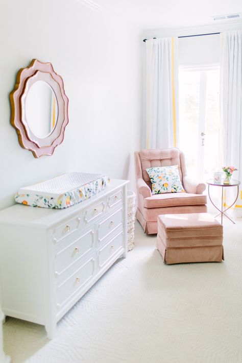 KIDS ROOMS- love the peach mirror! Rose Gold Bedroom Accessories, Neutral Nursery Colors, Gender Neutral Nursery Colors, Rose Gold Bedroom, Blush Nursery, Sweet Nursery, Cold Mountain, Baby Zimmer, Kid Rooms