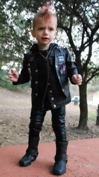 Rocker outfit Rockstar Costume, Punk Rock Baby, Punk Baby, Punk Boy, Rocker Outfit, Goth Baby, Dating My Daughter, Rock Outfit, Rock Baby