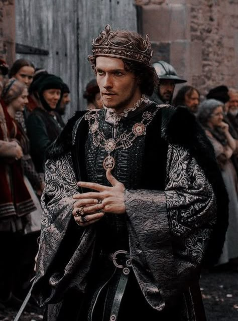 Knight Outfit Aesthetic, King Outfits Royal, Medieval Prince, Men Outfits Aesthetic, Knight Outfit, Prince Clothes, Royal Core, Medieval Aesthetic, The White Princess