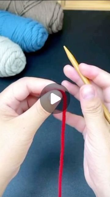 Beginning Knitting, Thread Weaving, Knitting Diy, Baby Boy Sweater, Wool Knitting, Cast Off, April 26, Diy Knitting, Knitting Tutorial