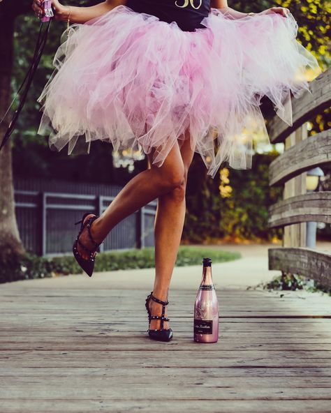 All she needs is her tutu and rosè  #photoshoot Tutu Photoshoot Women, Tulle Skirt Photoshoot, Tutu Photoshoot, 32 Birthday, Puffy Skirt, Birthday Woman, Birthday Photoshoot, Birthday Photos, Photoshoot Ideas