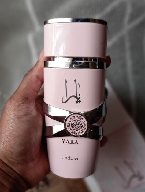 Yara Perfume, Lattafa Yara, Perfume Notes, Expensive Perfume, Perfume Collection Fragrance, Warm Fragrance, Perfume Scents, Perfume Lover, Perfume Design