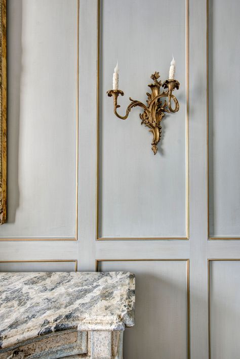 All in the details✨ Applying a finish to your paneling and gold leaf to the molding reveals can bring your surroundings to life! Gold Trim Walls, Beauty And The Beast Bedroom, Gold Accent Wall, Picture Frame Molding, Trim Work, Wall Trim, Furniture Office, Wall Molding, Country French