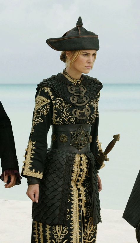 Keira Knightley in POTC: At World's End Elizabeth Swann At Worlds End, Elizabeth Swann Cosplay, Elisabeth Swan, Kiera Knightly, Pirate Cosplay, Elizabeth Swann, Pirate Queen, Keira Knightly, Fair Outfits