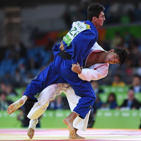 Olympic Judo, Martial Arts Techniques, Olympic Sports, Golds Gym, Olympic Team, Tokyo Olympics, Olympic Champion, Rio 2016, Brazilian Jiu Jitsu