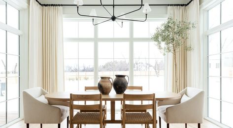 Studio McGee | Moods & Motifs | The Shade Store Mcgee Dining Room, Studio Mcgee Dining, Mcgee Home Kitchen, The Mcgee Home, Mcgee Home, The Shade Store, Home Dining Room, Shade Store, Casa Country