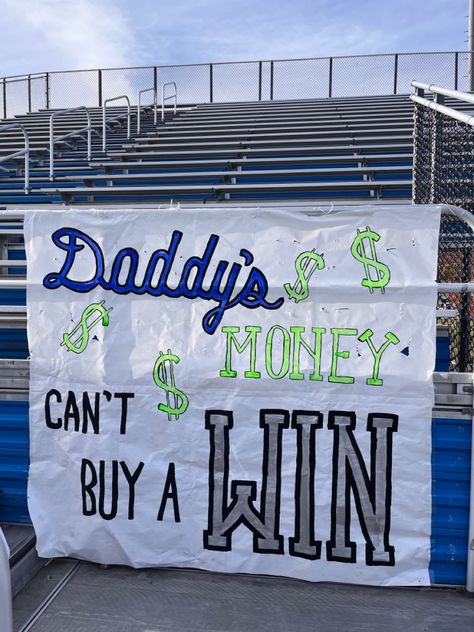 Football Spirit Signs, School Sports Posters, Football Game Signs, Pep Rally Themes, High School Football Posters, Cheerleading Signs, Spirit Posters, School Spirit Posters, Homecoming Poster Ideas