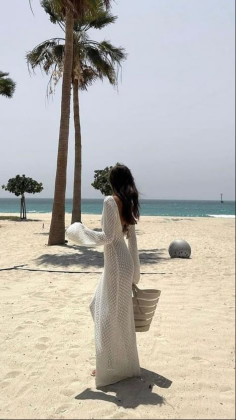 Ootd Beach, Beach Photo Inspiration, Holiday Outfits Summer, Honeymoon Outfits, Beach Vacation Outfits, Beach Photography Poses, Vacation Pictures, Beach Please, Beach Outfits