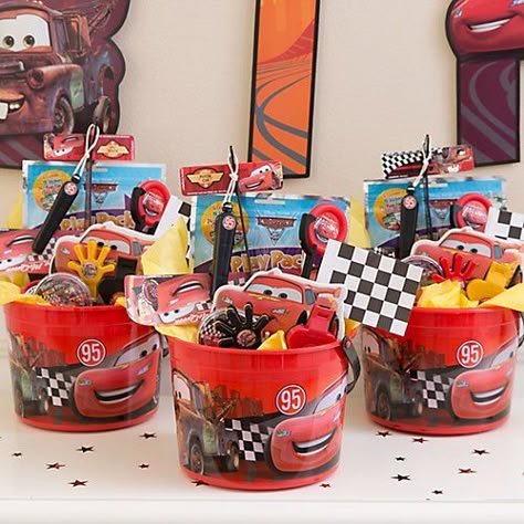 Disney Cars Birthday Theme, Lightning Mcqueen Party, Cars Party Ideas, Disney Cars Theme, Mcqueen Party, Pixar Cars Birthday, Cars Cupcakes, Mcqueen Birthday, Cars Birthday Party Decorations