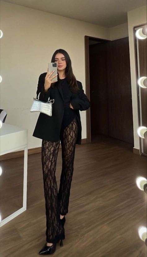 Restaurant Opening Outfit, Going Out Looks Winter, Lace Pants Outfit Classy, Lace Jumpsuit Outfit, Lace Pants Outfit, Lace Shirt Outfit, Style Inspiration Outfit Ideas, Catsuit Outfit, Black Lace Pants