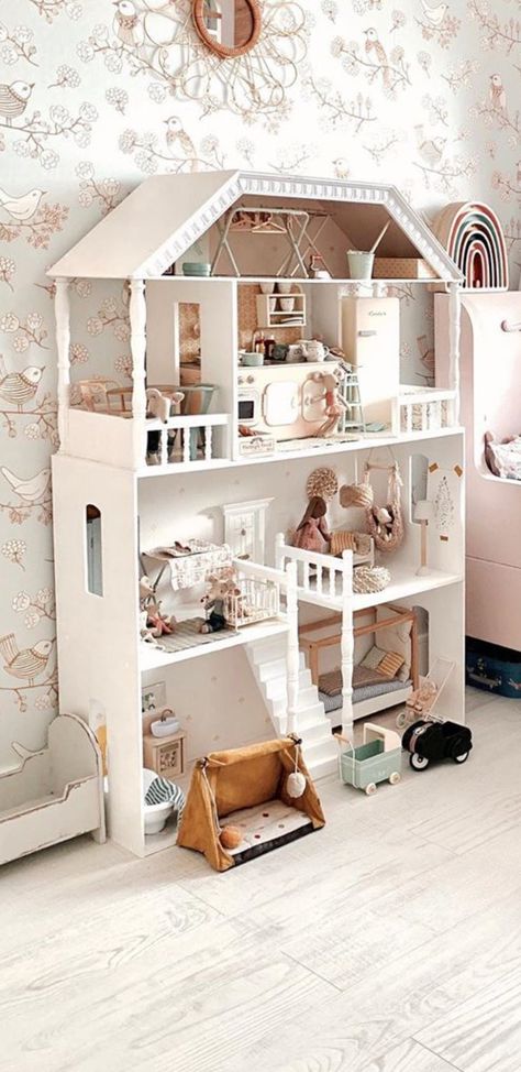 Colorful Dollhouse Ideas, Dollhouse Design Ideas, Doll House Inspiration, 1/6 Dollhouse, Doll House Ideas, Doll House Makeover, Kidkraft Dollhouse, Maileg Dollhouse, Doll House Diy