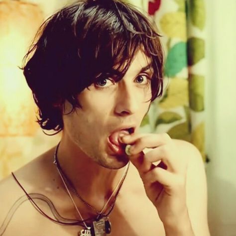 Japan Fashion, Tyson Ritter, All American Rejects, Destroy Everything, Hubba Bubba, Music Tv, Lead Singer, Celebrities Male, Aesthetic Pictures