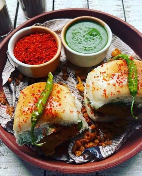 Vada Pav - a street food from the bustling streets of Bombay that instantly takes me back to the carefree days of my childhood! Garlic Chutney, Tamarind Chutney, Green Chutney, Red Chili Powder, Frying Oil, First Bite, My Childhood, Appetizer Snacks, Chutney