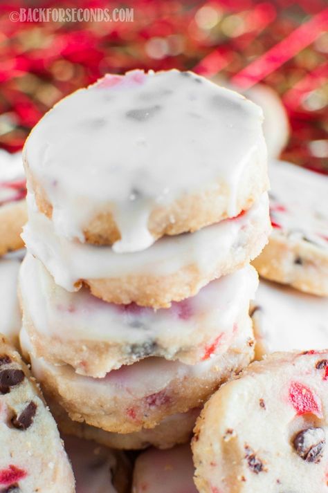 INCREDIBLE Glazed Cherry Chocolate Chip Shortbread Cookies Cherry Shortbread, Ultimate Cookie Recipe, Chocolate Chip Shortbread, Glazed Cherries, Cookie Glaze, Shortbread Cookies Christmas, Chocolate Chip Shortbread Cookies, Ultimate Cookies, Cherry Cookies