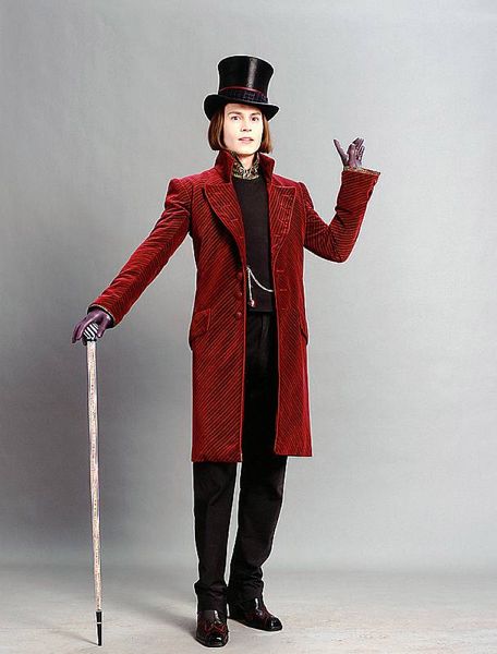 Johnny Depp Johnny Deep Costumes, Johnny Depp Characters Costumes, Johnny Depp Movies Characters, Johnny Depp Black Suit, Willy Wanka, Willy Wonka Halloween, Johnny Depp Willy Wonka, Disfraces Ideas, Johnny Depp Photos