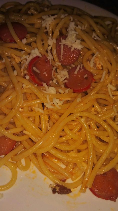 #spaghetti#bolognese#sausage#cheese#food Pap Spaghetti, Spaghetti Snapchat, Spaghetti Bolognese Aesthetic, Spaghetti Aesthetic, Food Random, Cheese Food, Spaghetti Bolognese, Snap Food, Instagram Food