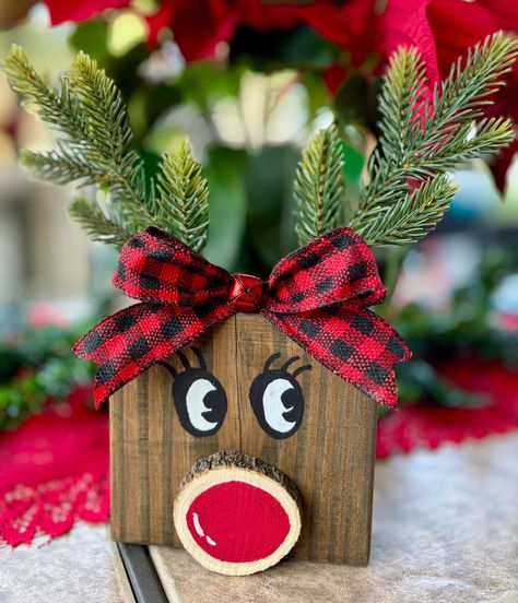 I’m in LOVE with the Rudolph wood... - MMB Inspired Creations Reindeer Block Craft, Reindeer Wood Blocks, Wood Block Reindeer, Block Reindeer, Diy Christmas Ornaments Rustic, Rudolph Crafts, Winter Door Decorations, Wooden Christmas Crafts, Wooden Reindeer