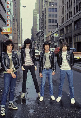 The Ramones. Tumblr, Fashion Editorial Photography, The Ramones, Photography Forest, Joey Ramone, Foto Langka, Band Poster, Musica Rock, Punk Rock Bands