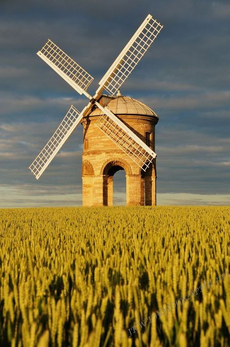 Windmill Aesthetic, Windmill Images, Warwickshire England, Windmill Photos, Vintage Windmills, Dutch Landscape, Red Desk, Wind Mills, Dutch Windmills