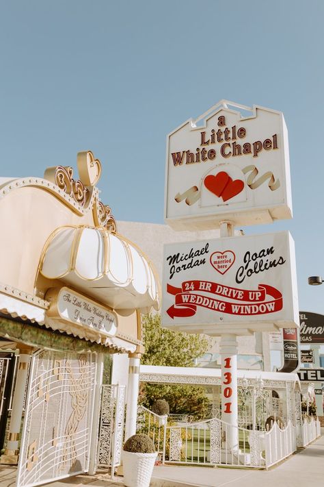 Las Vegas, Cupids Wedding Chapel Las Vegas, Las Vegas Little White Chapel, Vegas White Chapel Wedding, Los Vegas Wedding, Vegas Wedding Elopement Pictures, Vegas Chapel Aesthetic, 70s Vegas Wedding, Vegas Theme Wedding Decor