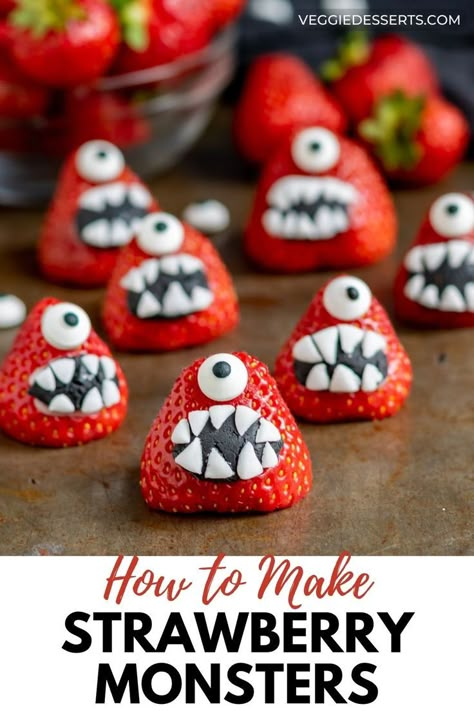 Rows of strawberries decorated with fondant and candy eyes to look like monsters. Halloween Strawberry, Strawberry Halloween, Monster Snacks, Healthy Halloween Food, Creepy Halloween Food, Easy Halloween Snacks, Candy Eyes, Halloween Breakfast, Dulces Halloween