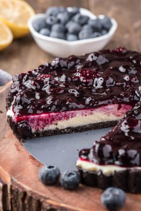 Blueberry Cake Filling Recipe, Cherry Cake Filling, Blueberry Custard Pie, Blueberry Cream Cheese Pie, Blueberry Custard, Cream Cheese Pie Recipes, Blueberry Cake Filling, No Bake Blueberry Cheesecake, Fruit Tart Recipe