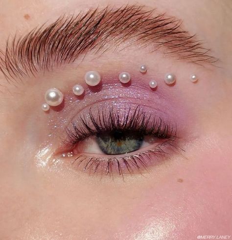 Cottagecore Makeup, Valentine's Day Makeup, Y2k Makeup, Day Makeup Looks, Beauty Boss, Valentines Day Makeup, Valentines Makeup, Ethereal Makeup, Asian Eye Makeup