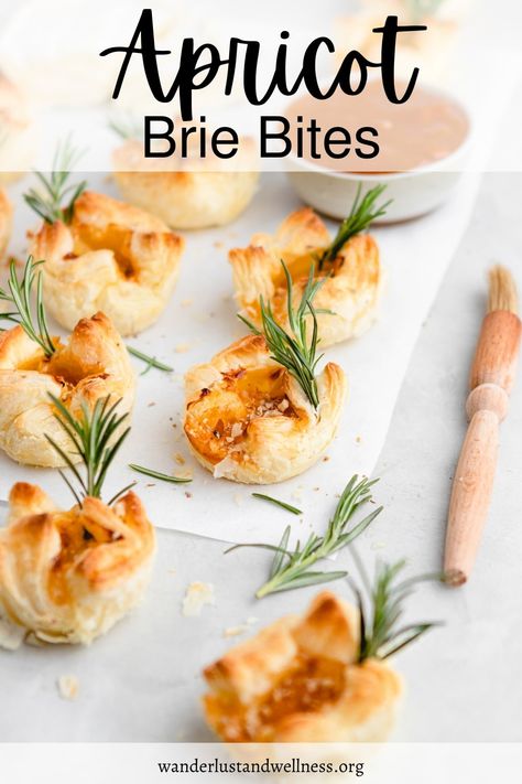 Brie Bites Appetizer, Brie Bites Puff Pastry, Bridal Shower Food Ideas Lunch, Apricot Brie, Wine Tasting Food, Shower Appetizers, Individual Appetizers, Brie Appetizer, Brie Puff Pastry