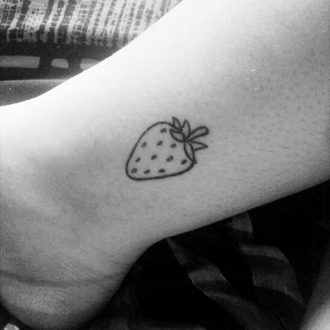 Strawberry Stick And Poke, Strawberry Tattoo Outline, Cute Strawberry Tattoo, Small Strawberry Tattoo, Strawberry Tattoo Minimalist, Dumbest Tattoos, Watermelon Tattoo, Grandma Tattoos, Rare Tattoos