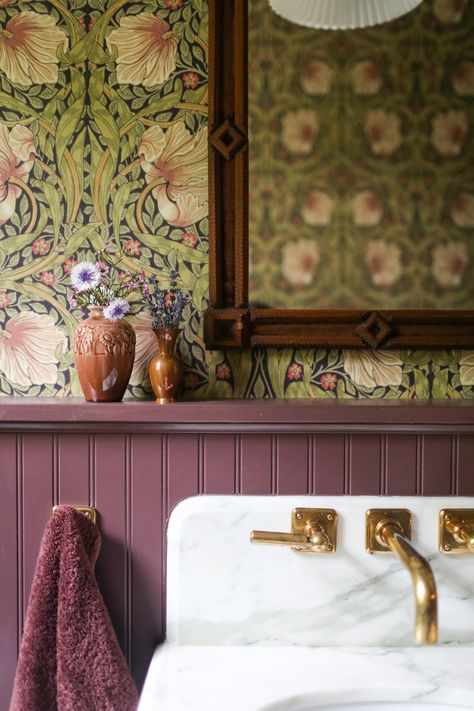 Austin Interior Designers William Morris Bathroom Wallpaper, William Morris Wallpaper In Bathroom, Victorian Inspired Wallpaper, Pimpernel William Morris, William Morris Aesthetic, William Morris Home, William Morris Kitchen, Wallpaper With Moulding, Victorian Kitchen Wallpaper