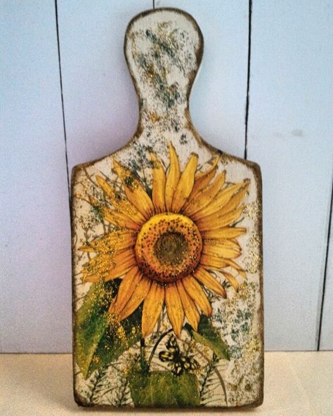 Chopping Board Art, Decoupage Tutorial, Spoon Crafts, Decoupage Wood, Decoupage Tray, 3d Decoupage, Mason Jar Crafts Diy, Decoupage Art, Decoupage Vintage