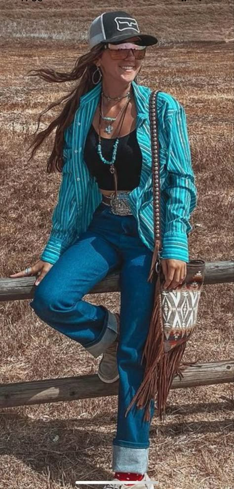 Western Summer Outfits, Punchy Outfits, Celebrity Maternity, Cute Western Outfits, Nfr Outfits, Western Girl Outfits, Cute Cowgirl Outfits, Casual Country Outfits, Country Fits