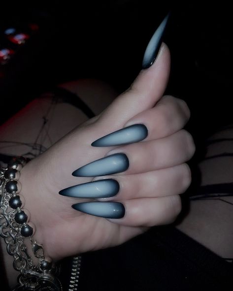 Carti Nails, Grunge Nails Stiletto, Werewolf Nails, Gothic Stilletos Nails, Goth Stilleto Nail, Glam Goth Acrylic Nails, Goth Stelito Nails, Badass Nails, Edgy Nail Art