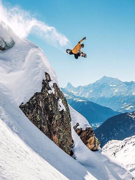 Canada Snowboarding, Aussie Winter, Snowboarding Photography, Australia Tattoo, Snow Place, Gopro Surfing, Summer Vacation Spots, Fun Winter Activities, Water Photography