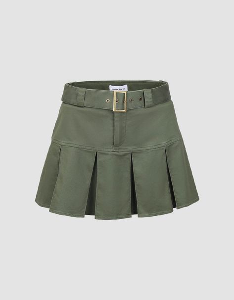 Green mini skirt outfit