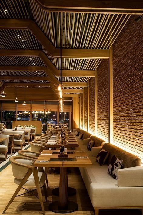 Steakhouse Restaurant Interior, Steakhouse Interior Design, Resteraunt Ideas, Resturant Ideas Design Interiors, Steakhouse Design Interiors, Modern Restaurant Interior Design, Grill Restaurant Design, Steakhouse Restaurant Design, Restaurant Interior Design Wood