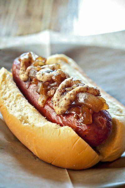 Vidalia Onion, Burger Dogs, Mardi Gras Food, Hot Dog Recipes, Vidalia Onions, Super Easy Recipes, Smoked Bacon, Pizza Hut, Dog Recipes