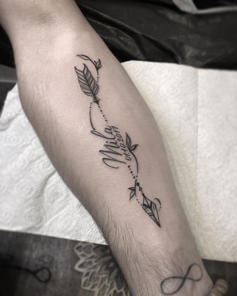 10 Best Arrow Name Tattoo Ideas That Will Blow Your Mind! | Outsons | Men's Fashion Tips And Style Guides Arrow Name Tattoo, Feather Arrow Tattoo, Arrow Tattoos For Women, Names Tattoos For Men, Arrow Tattoo Design, Date Tattoos, Tattoos With Kids Names, Muster Tattoos, Arrow Tattoo