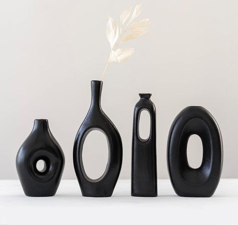 Entryway Bookshelf, Donut Vases, Vase For Pampas, Minimalist Centerpiece, Black Ceramic Vase, Shelf Entryway, Bookshelf Table, Nordic Vase, Decor Centerpieces