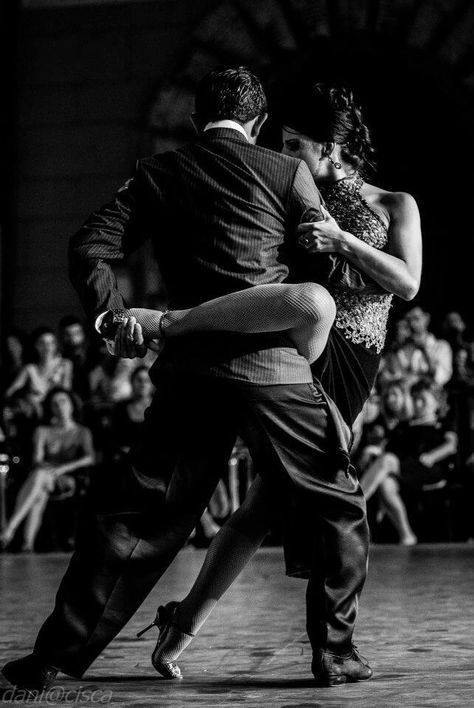 Tango Jitterbug, Flamenco Dancing, Tango Dance, Dance Like No One Is Watching, Argentine Tango, Dance Movement, Shall We Dance, Woody Allen, On The Dance Floor