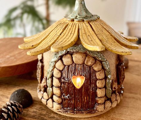 Clay Fairy Houses, Fairy Tail House, Ceramic Fairy House, Ceramic Fairy, Clay Fairy, Clay Fairy House, Pottery Houses, Ceramic Texture, Clay Fairies