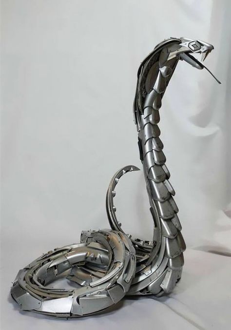 Ptolemy Elrington Old Car Parts, Steampunk Animals, Metal Sculptures, Arte Robot, Sculpture Metal, Metal Art Sculpture, Recycled Art, Metal Art Projects, Welding Art