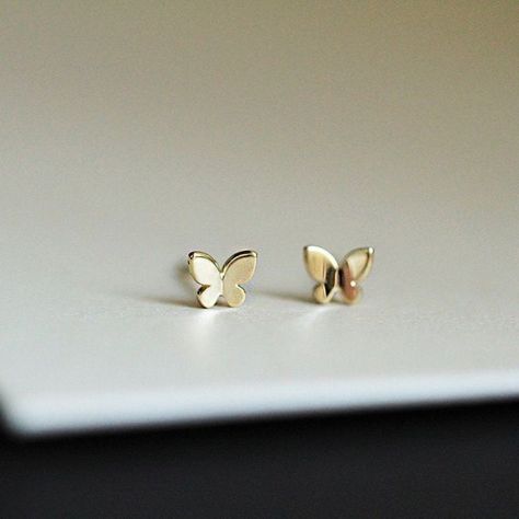 Gold Earrings For Kids, Small Earrings Gold, Stud Earrings Women, Simple Gold Earrings, Neck Pieces Jewelry, Gold Earrings Models, Butterfly Earrings Gold, Butterfly Stud Earrings, Pretty Jewelry Necklaces