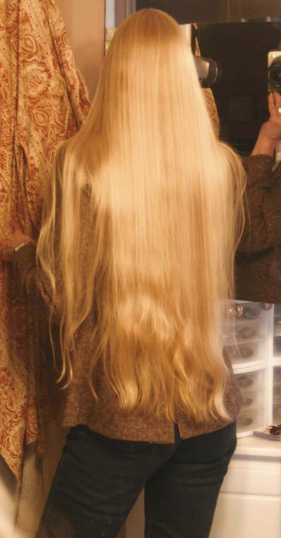 Hair Pics, Extremely Long Hair, Rapunzel Hair, Long Hair Pictures, Super Long Hair, Long Blonde, Very Long Hair, Long Blonde Hair, Long Hair Women