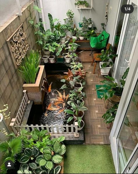 Small Balcony Plants, Balcony Makeover, Balcony Gardening, Side Yard Landscaping, Minimalist Garden, Living Room Designs Small Spaces, Minimalist Kitchen Design, Balcony Plants, Pond Design