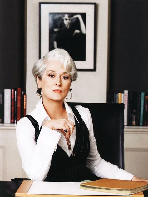 2006 The Devil Wears Prada | Promotional Still Meryl Streep as Miranda Priestly photographed by Brigitte Lacombe #2006 #MerylStreep #MirandaPriestly #TheDevilWearsPrada #PromotionalStill #BrigitteLacombe #DWP Devil Wears Prada Outfits, Business Portraits Woman, Miranda Priestly, Headshots Women, Devil Wears Prada, Business Portrait, Headshots Professional, Girl Inspiration, Meryl Streep