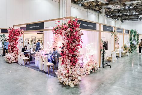 Wedding Fair Stand, Wedding Exhibition Booth Design, Wedding Booth Design, Wedding Expo Booth Ideas Bridal Show, Wedding Fair Stand Ideas, Wedding Booth Ideas, Bridal Expo Booth Ideas, Bridal Fair Booth, Wedding Expo Booth Ideas