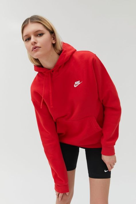 Nike Swoosh Hoodie Sweatshirt Pullover Hoodie Outfit, Nike Hoodie Outfit, Hoodie Outfit Casual, Red Nike Hoodie, Trendy Hoodies, Cut Sweatshirts, Red Nike, Cropped Tops, Hoodie Outfit