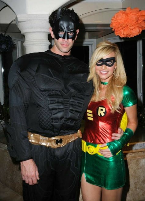 Batman And Robin Costume For Couples, Batman And Catwoman Costume For Couples, Celebrity Couples Costumes, Batman And Catwoman Costumes, Couples Costumes Halloween, Robin Halloween Costume, Batman And Robin Costumes, Celebrity Couple Costumes, Halloween Couples Costume